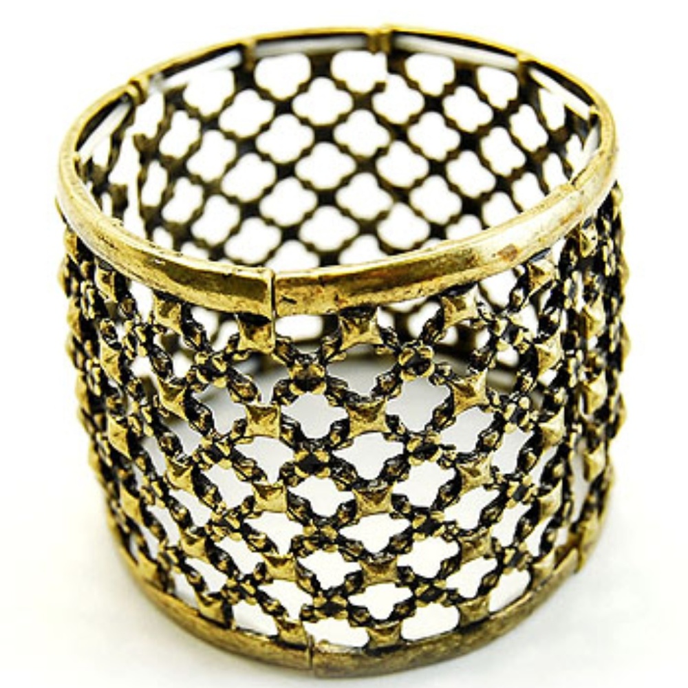 Beehive Stretch Cuff